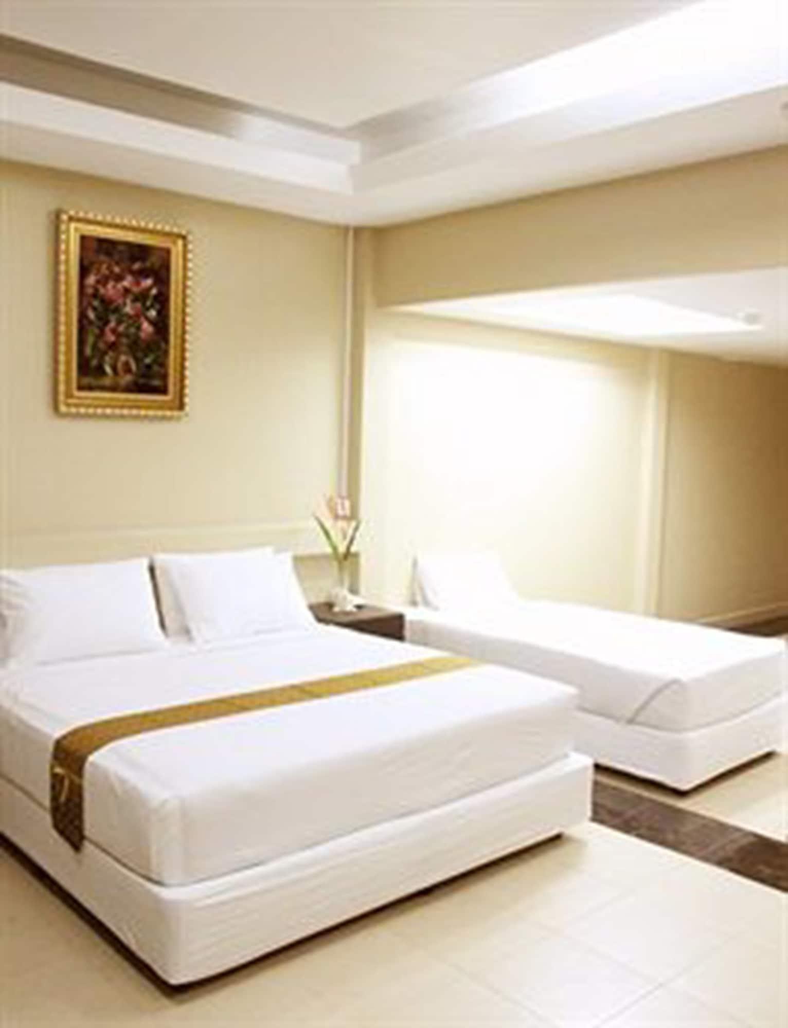 Visiting Card Hotel & Resort Bangkok Exterior photo
