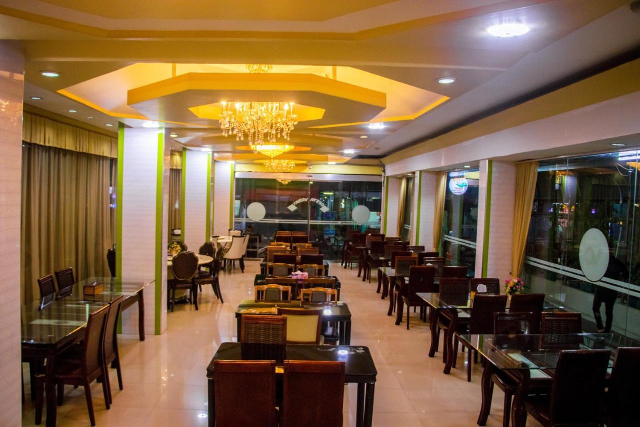Visiting Card Hotel & Resort Bangkok Exterior photo
