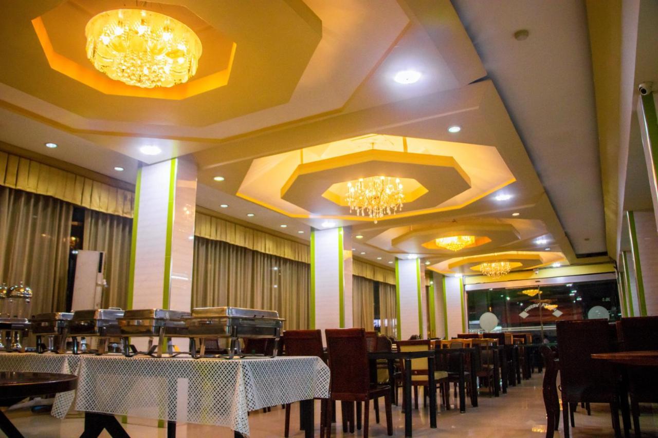 Visiting Card Hotel & Resort Bangkok Exterior photo