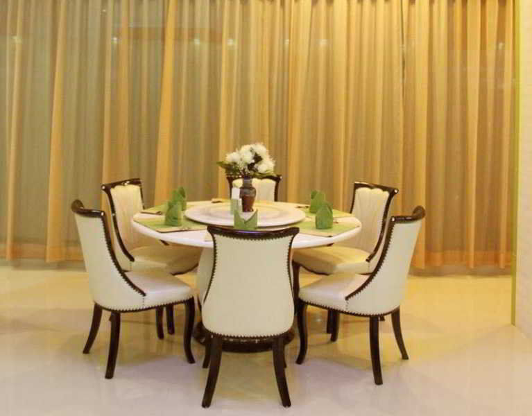 Visiting Card Hotel & Resort Bangkok Exterior photo